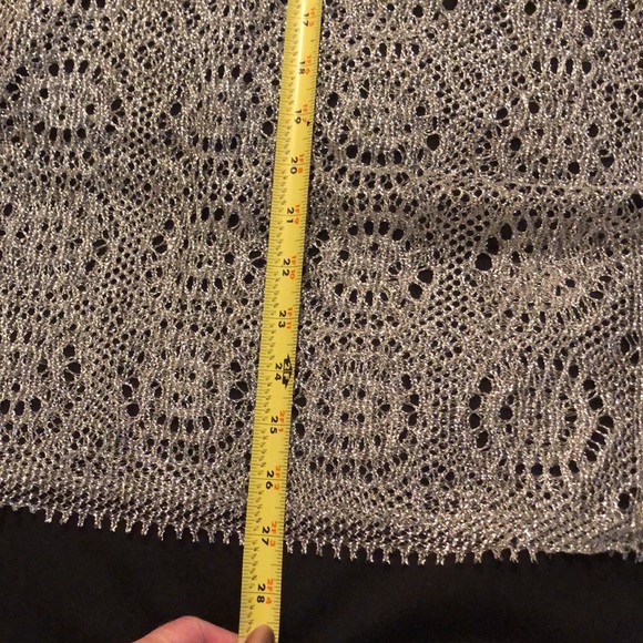 Vintage Gorgeous silver tone open crochet design Scarf - Picture 4 of 5